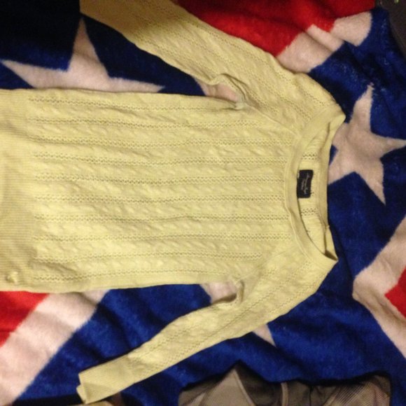 American Eagle shirts - Picture 5 of 6